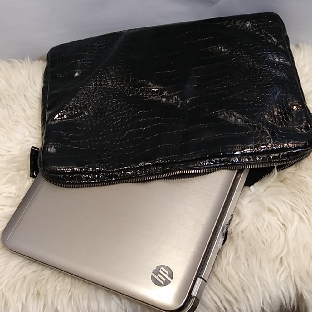 LAPTOP CASE - Picture 9 of 9